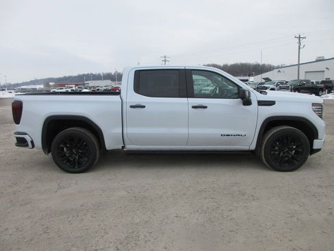 New 2026 GMC Sierra 1500 Denali w/ Denali Reserve Package AWD/4WD image 3