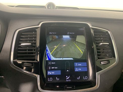 Used 2018 Volvo XC90 T6 Momentum w/ Convenience Package AWD/4WD image 26