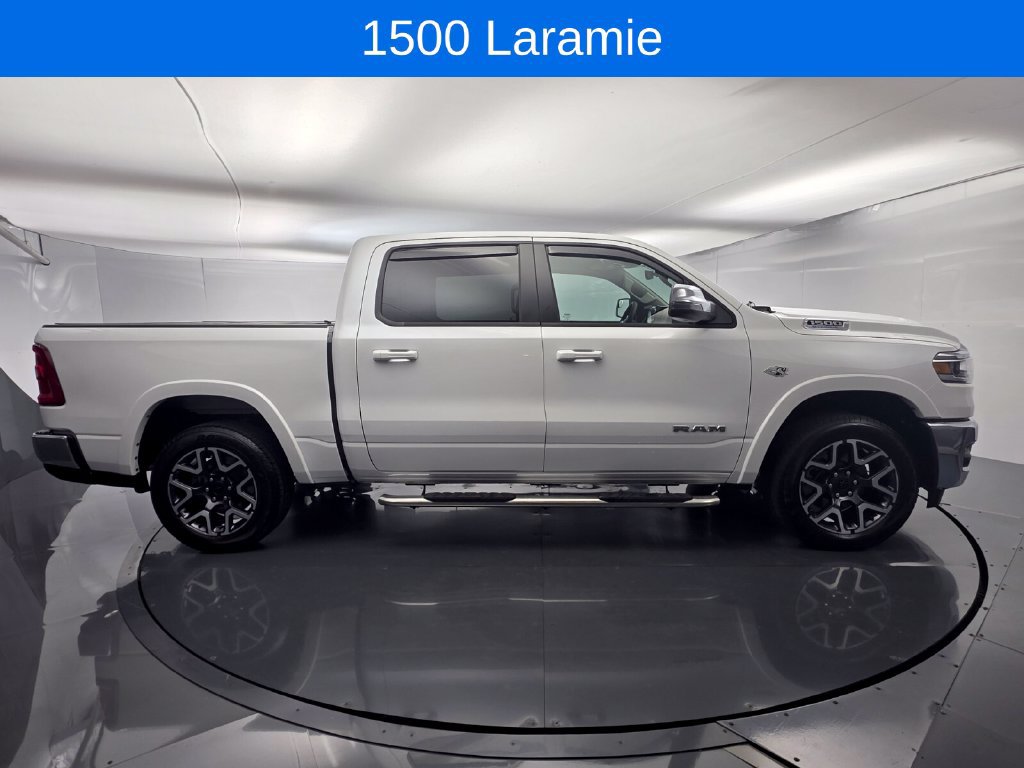Used 2026 RAM 1500 Laramie AWD/4WD image 3