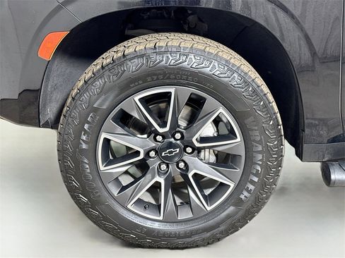 Used 2021 Chevrolet Tahoe Z71 image 31