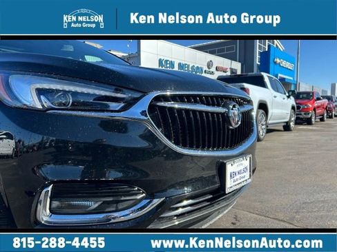 Used 2021 Buick Enclave Essence w/ Sound and Sites Package image 3