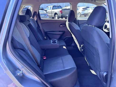 Used 2022 Nissan Rogue SV image 28