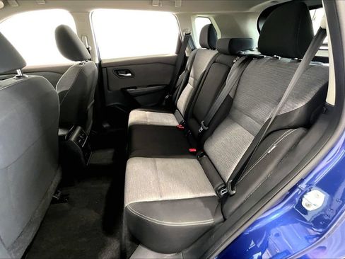 Used 2023 Nissan Rogue SV FWD image 19