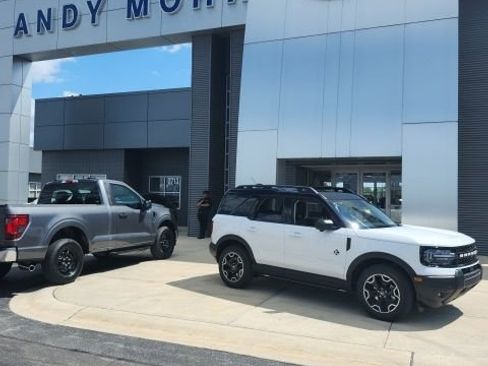 New 2025 Ford Bronco Sport Outer Banks w/ Outer Banks Tech Package+ image 1