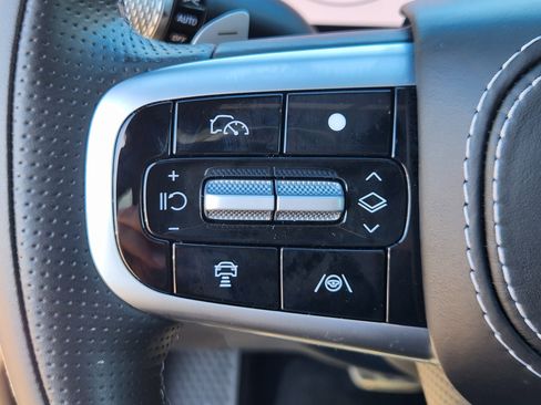 Used 2025 Genesis GV80 3.5T e-SC image 25