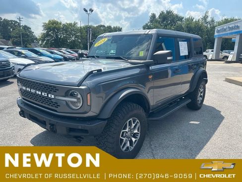 Used 2024 Ford Bronco Badlands AWD/4WD image 3