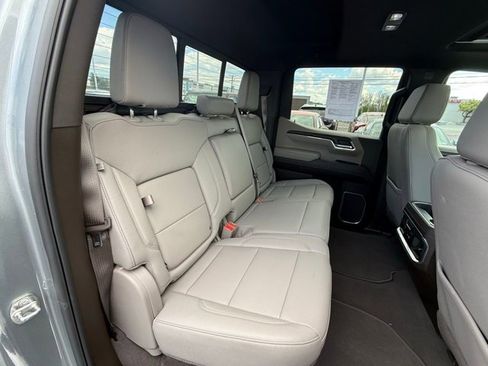 Used 2024 GMC Sierra 1500 SLT w/ SLT Premium Plus Package image 21