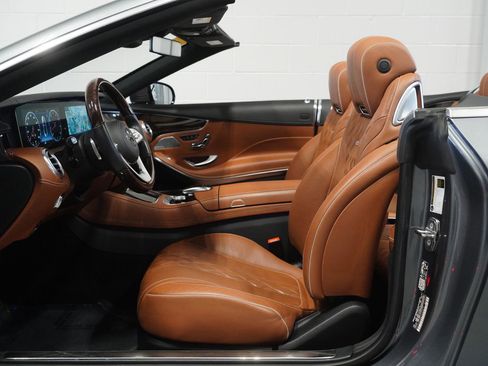 Used 2020 Mercedes-Benz S 560 Cabriolet image 17