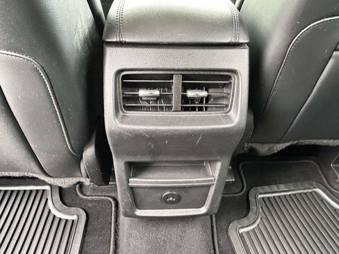 Used 2023 Ford Edge SEL AWD/4WD image 10
