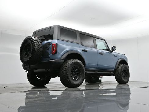 Used 2024 Ford Bronco Badlands image 50