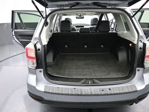 Used 2017 Subaru Forester 2.5i Touring w/ Popular Package #2 image 16