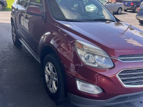 Used 2017 Chevrolet Equinox LT w/ Convenience Package AWD/4WD image 5
