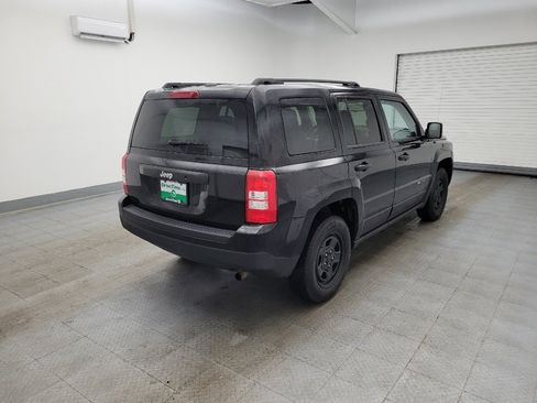 Used 2016 Jeep Patriot Sport image 9