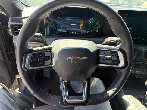 Used 2024 Ford Mustang Coupe RWD image 13