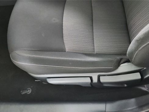 Used 2022 Nissan Sentra SV image 17