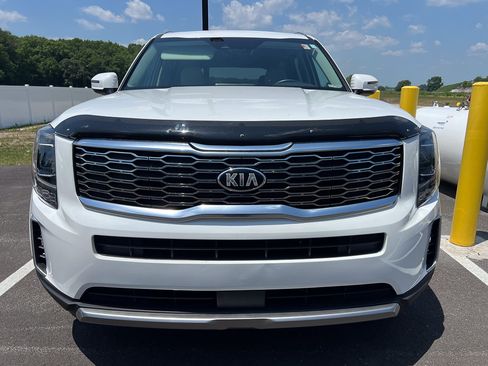 Used 2020 Kia Telluride EX w/ Towing Package AWD/4WD image 9