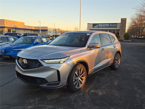 Certified 2025 Acura MDX SH-AWD w/Tech image 2