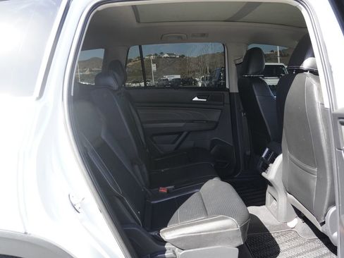 Used 2023 Volkswagen Atlas SEL AWD/4WD image 25
