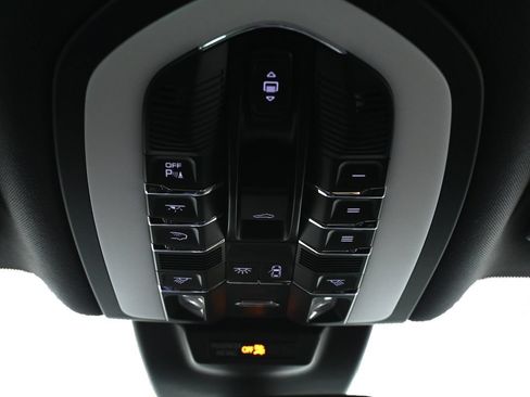 Used 2026 Porsche Macan S AWD/4WD image 21
