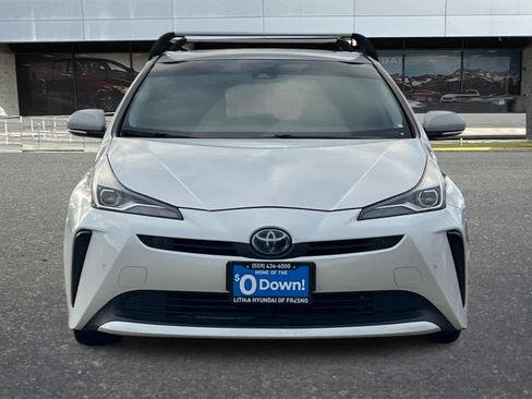 Used 2019 Toyota Prius XLE image 10