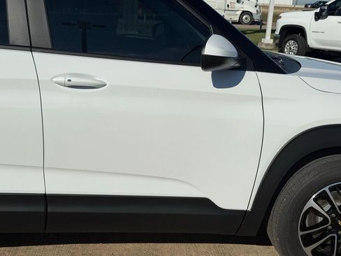 New 2026 Chevrolet TrailBlazer LT w/ Convenience Package image 8