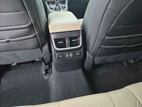 Used 2025 Subaru Outback Limited w/ Popular Package #2 AWD/4WD image 19