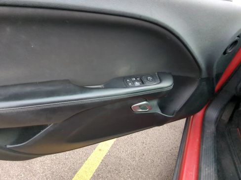 Used 2016 Dodge Challenger SXT RWD image 8