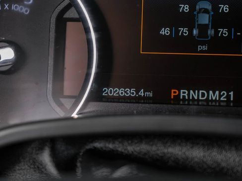 Used 2017 Ford F350 Lariat w/ Lariat Ultimate Package image 18