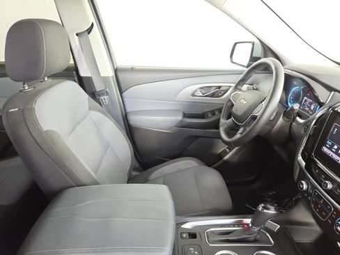 Used 2018 Chevrolet Traverse LT FWD image 32