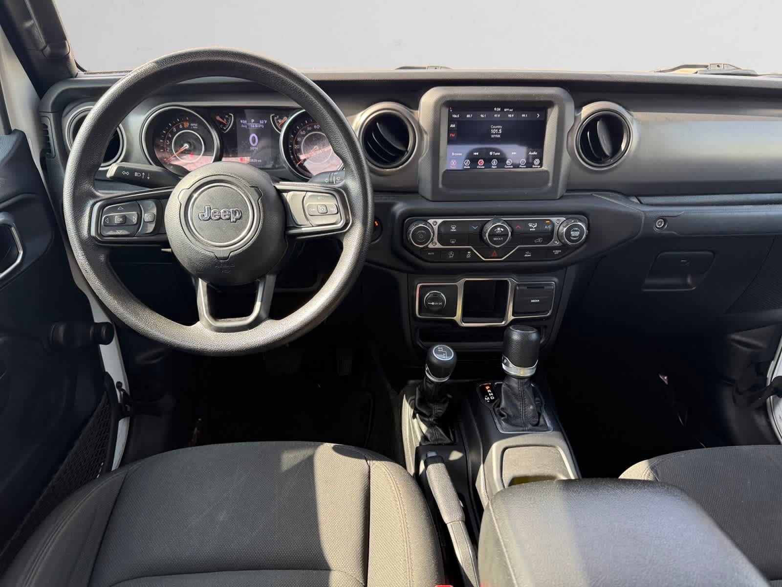 Used 2023 Jeep Gladiator Sport AWD/4WD image 7