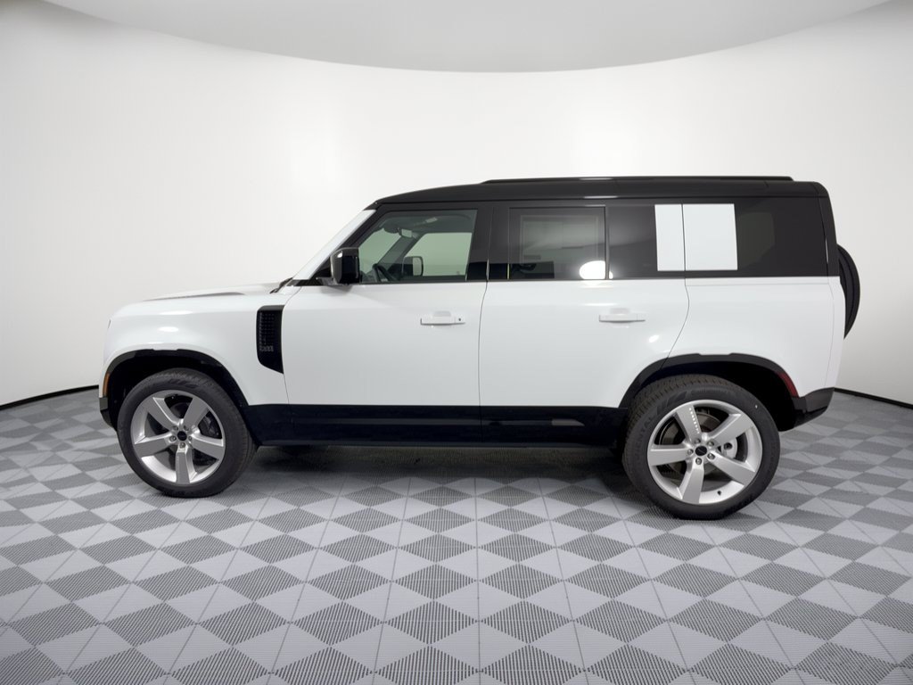 New 2026 Land Rover Defender 110 X-Dynamic SE AWD/4WD image 2
