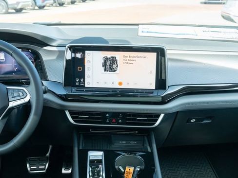 New 2026 Volkswagen Atlas Peak Edition AWD/4WD image 34