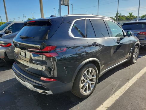 Used 2026 BMW X5 xDrive50e AWD/4WD image 3
