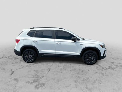Used 2022 Volkswagen Taos S FWD image 9