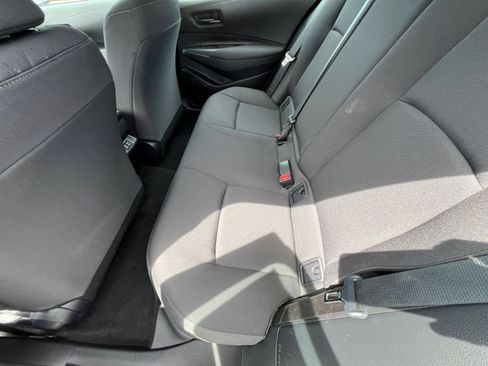 Used 2025 Toyota Corolla LE FWD image 21