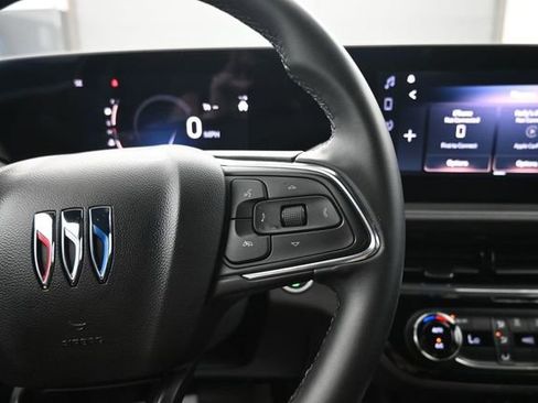 Used 2025 Buick Envista Sport Touring FWD image 16