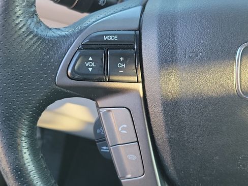 Used 2015 Honda Pilot Touring image 22