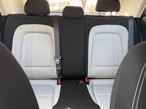 Used 2025 Hyundai Venue SEL image 39