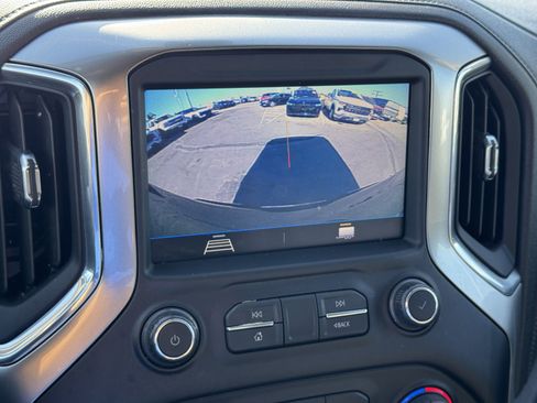 Certified 2021 Chevrolet Silverado 1500 LT RWD image 17