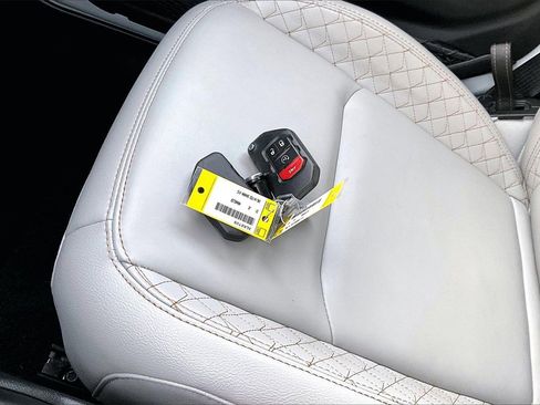 Certified 2021 Jeep Wrangler Unlimited Sahara image 32