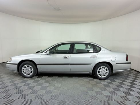 Used 2004 Chevrolet Impala FWD image 2