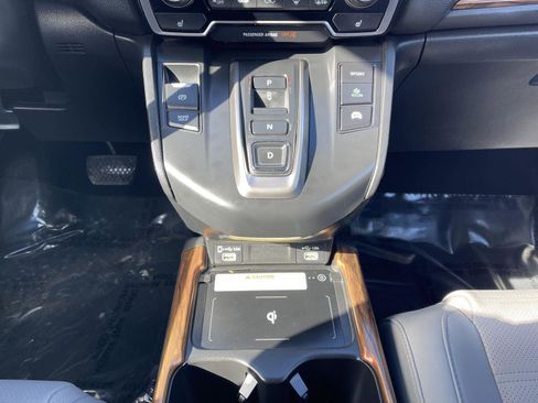 Used 2022 Honda CR-V Touring image 12