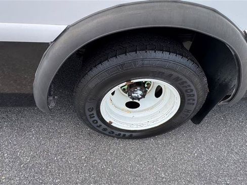 Used 2014 Ford E-450 and Econoline 450 Super Duty w/ Shuttle Bus Prep Package RWD image 32