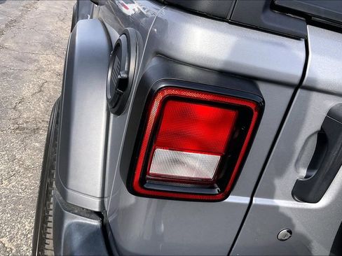 Used 2020 Jeep Wrangler Unlimited Sport S AWD/4WD image 27