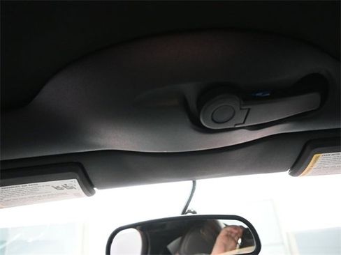 Used 2007 Pontiac Solstice GXP w/ Premium Package image 12