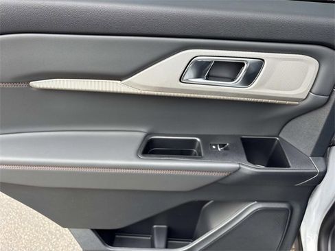 New 2026 Ford Explorer Active w/ Active Comfort Package image 19