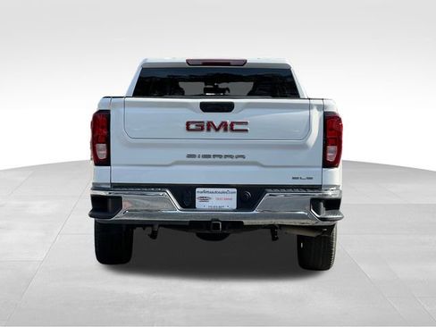 Used 2021 GMC Sierra 1500 SLE image 4