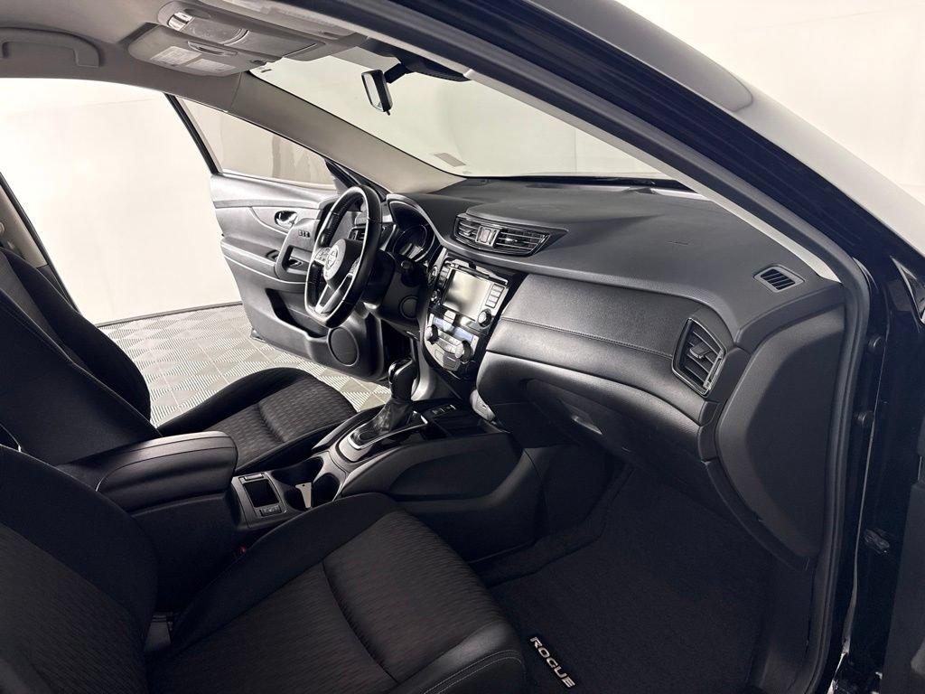 Used 2020 Nissan Rogue SV w/ Premium Package AWD/4WD image 35