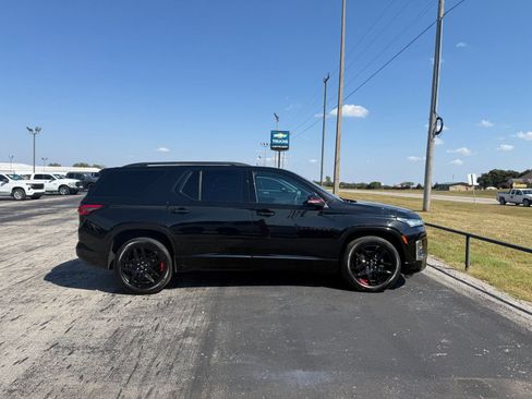 Used 2024 Chevrolet Traverse Premier w/ Redline Edition image 3