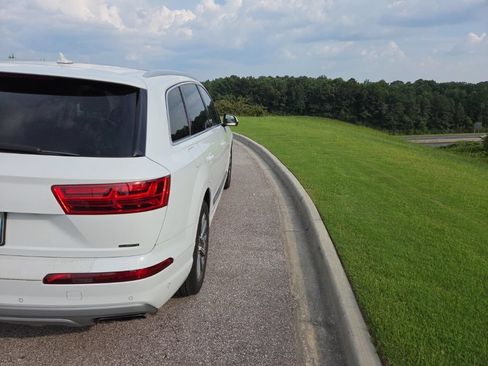 Used 2019 Audi Q7 3.0T Premium Plus AWD/4WD image 8